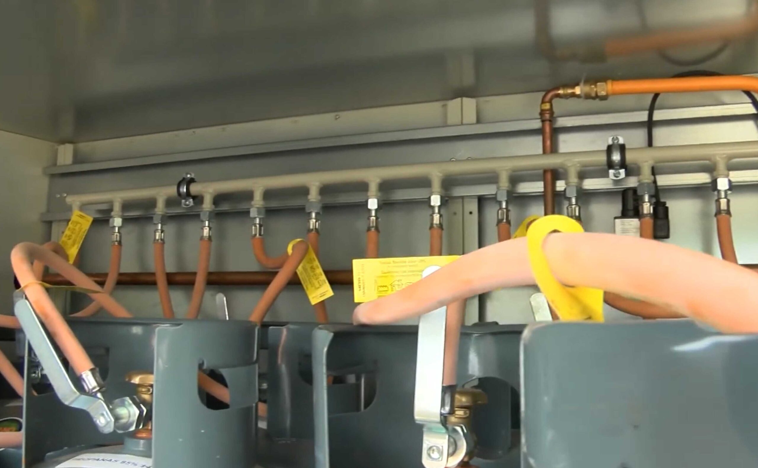 Šildymo sistemos dujų balionų sistema Inžinerijos slėnis -2